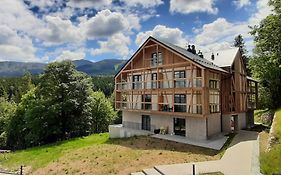 Orlik Private Apartment - z widokiem na Śnieżkę, blisko tras turystycznych i wyciągów